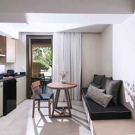 Idi Hotel Zarós Екстериор снимка