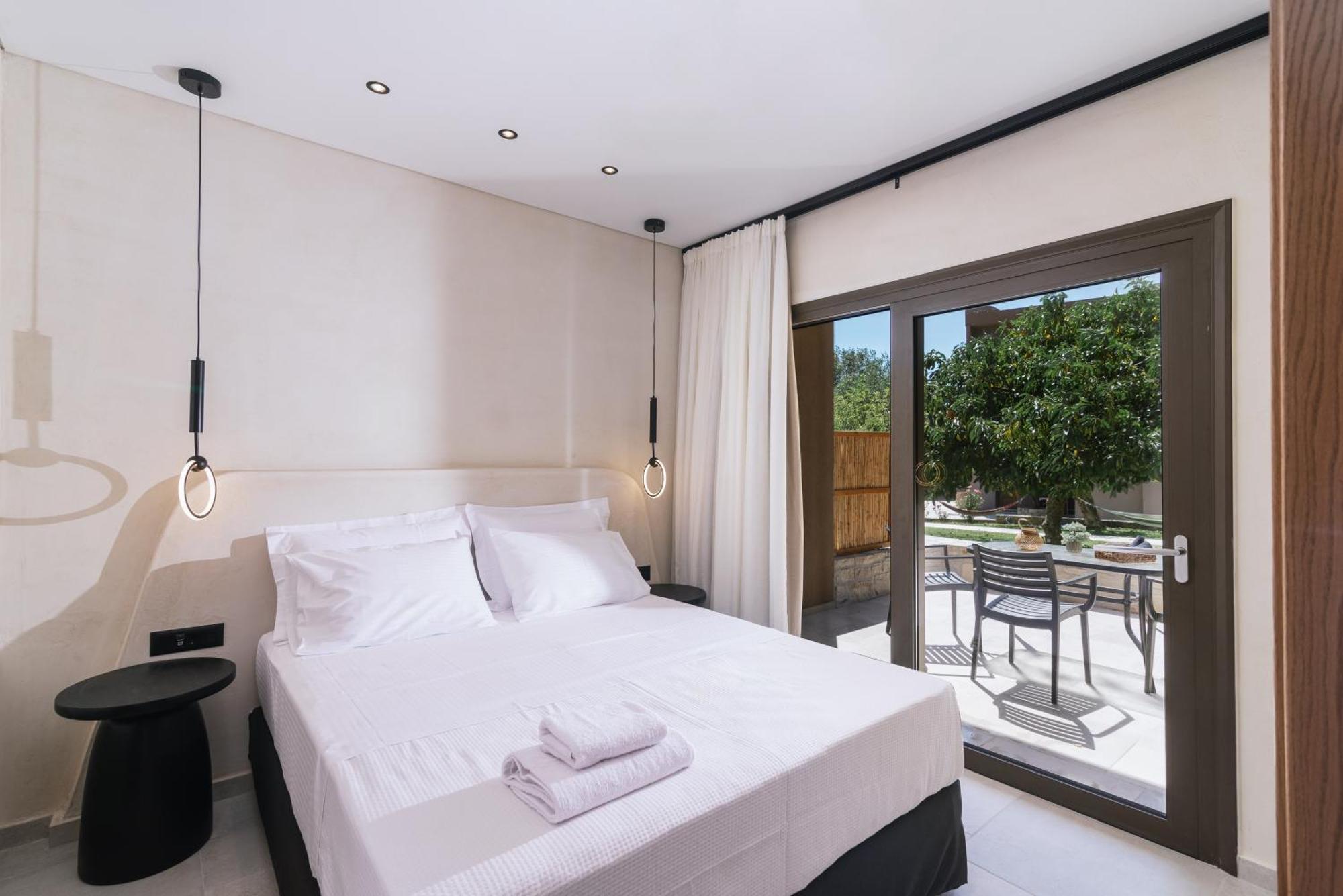 Idi Hotel Zarós Екстериор снимка